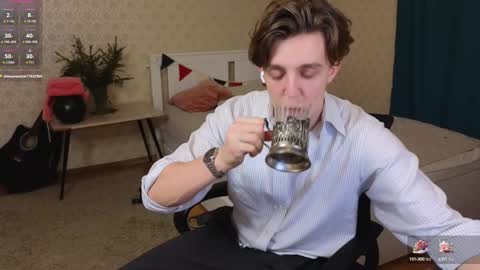 Snapshot of oliver_travis chatting on 01/15/25, 10:35 Oliver Evans online show from 01/15/25, 10:35