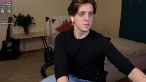 Snapshot of oliver_travis chatting on 01/29/25, 12:22 Oliver Evans online show from 01/29/25, 12:22