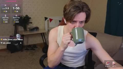 Snapshot of oliver_travis chatting on 02/28/25, 12:32 Oliver Evans online show from 02/28/25, 12:32