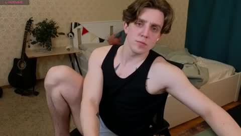 Snapshot of oliver_travis chatting on 05/01/26, 02:49 Oliver Evans online show from 05/01/26, 02:49