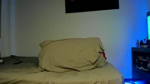 Oliver bennet online show from 10/21/25, 01:06