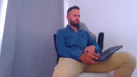 oliver online show from 12/01/24, 05:13