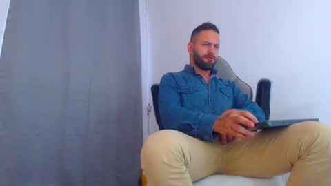 oliver online show from 12/04/24, 09:57