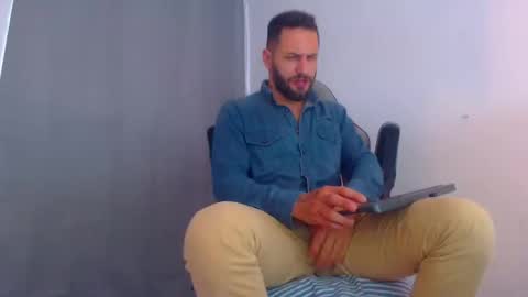 oliver online show from 12/30/24, 06:05