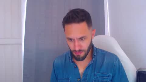 oliver online show from 01/14/25, 07:21