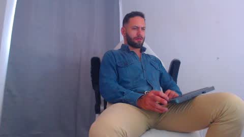 oliver online show from 01/16/25, 08:03