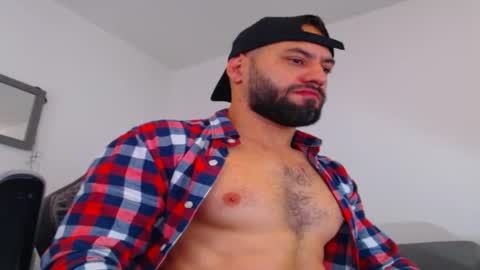 oliver online show from 12/17/25, 01:28