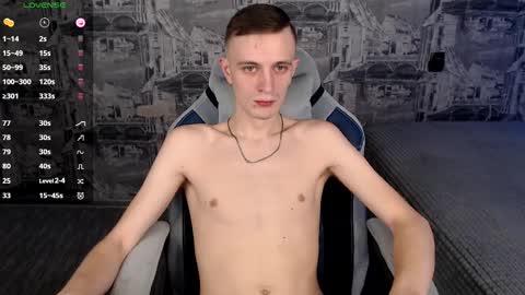 Snapshot of oliverfresh chatting on 02/15/25, 08:44 Oliver online show from 02/15/25, 08:44