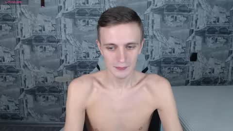 Snapshot of oliverfresh chatting on 05/14/26, 10:33 Oliver online show from 05/14/26, 10:33