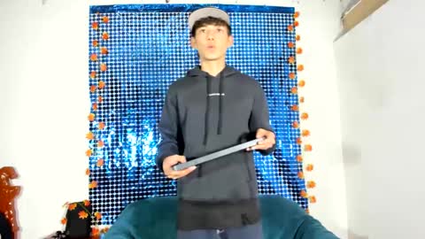 oliverhot_2005 online show from 02/26/25, 01:43