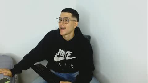 oliver saint online show from 03/12/26, 11:22