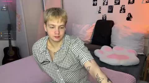 oliver online show from 11/22/25, 01:26