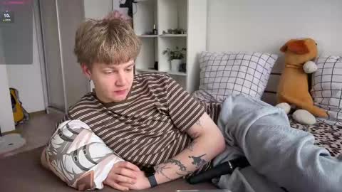 oliver online show from 04/23/26, 09:30