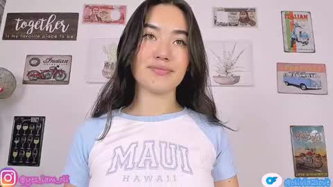 Snapshot of olivia22love chatting on 09/08/25, 03:22 ..................................... 500 am- 1200 pm GMT-5 online show from 09/08/25, 03:22