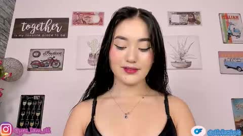 Snapshot of olivia22love chatting on 11/02/25, 03:47 ..................................... 500 am- 1200 pm GMT-5 online show from 11/02/25, 03:47