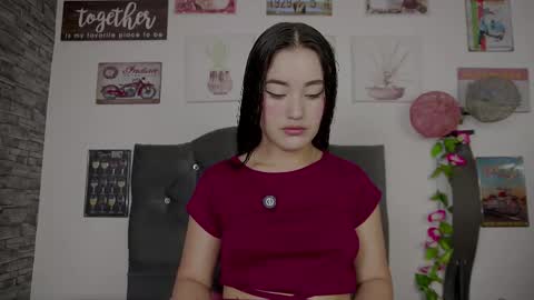 Snapshot of olivia22love chatting on 02/03/26, 12:10 ..................................... 500 am- 1200 pm GMT-5 online show from 02/03/26, 12:10