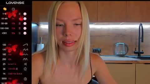 Olivia 3 online show from 08/03/26, 08:45