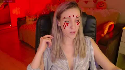 Snapshot of olivia_daze chatting on 11/01/25, 07:05 olivia_daze online show from 11/01/25, 07:05