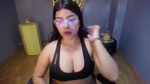 Olivia online show from 10/11/25, 08:07