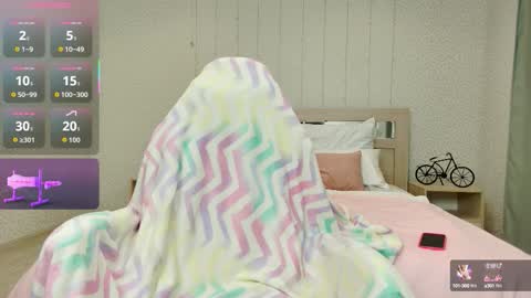 Snapshot of olivia_k_ chatting on 09/25/25, 11:30 Olivia Hi guys Follow me online show from 09/25/25, 11:30