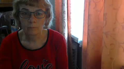 Olivia Mia online show from 03/24/26, 11:04