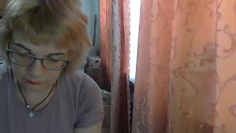 Snapshot of olivia_mia25 chatting on 05/29/26, 08:12 Olivia Mia online show from 05/29/26, 08:12
