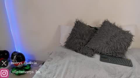IG Im Oliviamorrys X OliviaMorrys online show from 11/21/25, 09:35