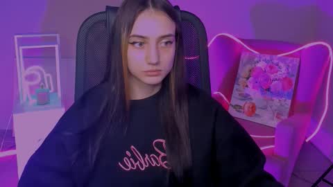 Snapshot of olivia_norton_ chatting on 10/11/25, 12:47 olivia_norton_ online show from 10/11/25, 12:47