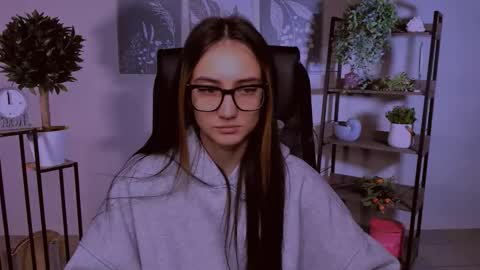 Snapshot of olivia_norton_ chatting on 10/12/25, 03:11 olivia_norton_ online show from 10/12/25, 03:11