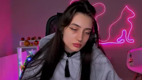 olivia_norton_ online show from 01/08/26, 09:44