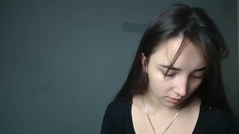 Snapshot of olivia_oliv chatting on 10/29/25, 11:34 Olivia online show from 10/29/25, 11:34