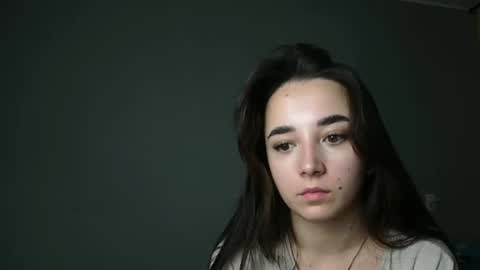 Snapshot of olivia_oliv chatting on 12/15/25, 05:39 Olivia online show from 12/15/25, 05:39