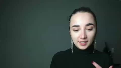 Olivia online show from 02/02/26, 05:44