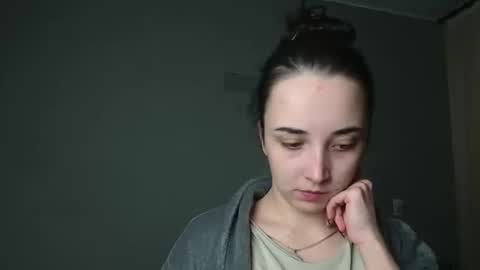 Olivia online show from 02/25/26, 05:33