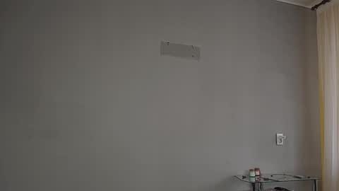 Olivia online show from 04/08/26, 09:42