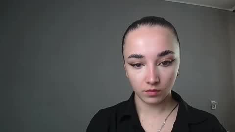 Snapshot of olivia_oliv chatting on 05/05/26, 11:07 Olivia online show from 05/05/26, 11:07
