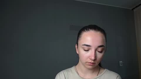 Snapshot of olivia_oliv chatting on 05/14/26, 06:42 Olivia online show from 05/14/26, 06:42