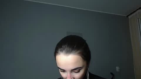 Snapshot of olivia_oliv chatting on 05/31/26, 07:04 Olivia online show from 05/31/26, 07:04