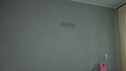 Snapshot of olivia_oliv chatting on 06/13/26, 10:02 Olivia online show from 06/13/26, 10:02