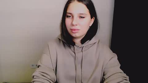 Olivia online show from 09/23/25, 03:42