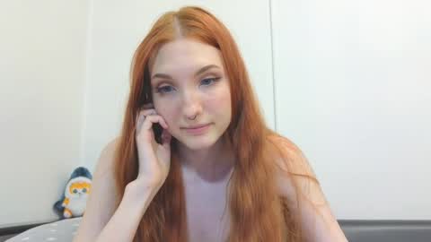 Snapshot of olivia_rid chatting on 12/12/24, 04:37  OLIVIA    online show from 12/12/24, 04:37