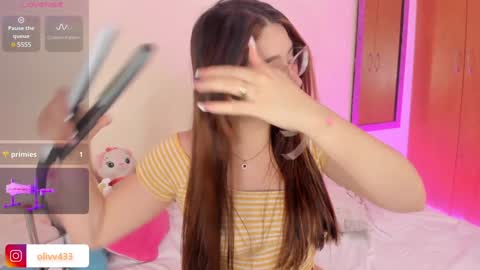 olivia_s19 online show from 12/02/24, 04:09