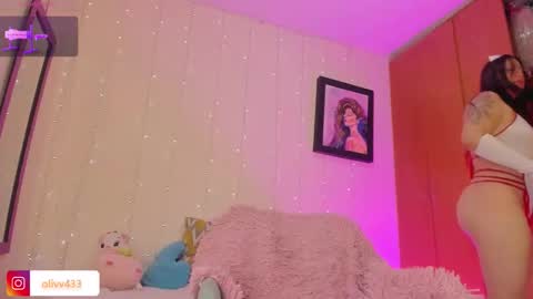 Snapshot of olivia_s19 chatting on 03/14/26, 04:18 olivia_s19 online show from 03/14/26, 04:18