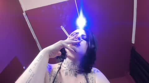 Snapshot of olivia_seex chatting on 12/18/24, 03:55 online show from 12/18/24, 03:55