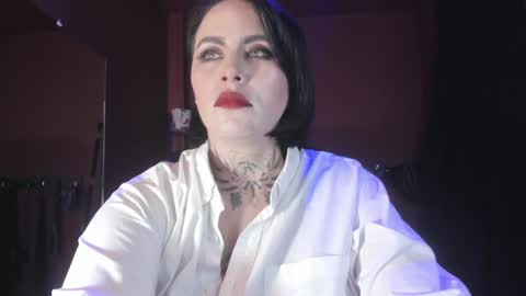 Snapshot of olivia_seex chatting on 01/08/25, 04:00 online show from 01/08/25, 04:00