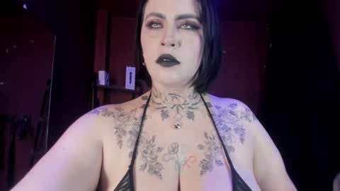 Snapshot of olivia_seex chatting on 02/20/25, 01:51 online show from 02/20/25, 01:51