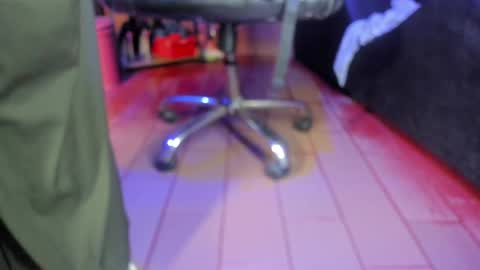 Snapshot of olivia_seex chatting on 03/01/25, 01:18 online show from 03/01/25, 01:18