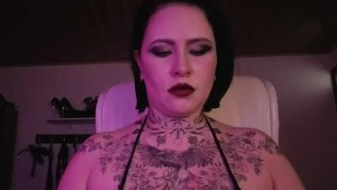 Snapshot of olivia_seex chatting on 09/16/25, 03:02 online show from 09/16/25, 03:02