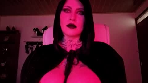 Snapshot of olivia_seex chatting on 10/01/25, 01:17 online show from 10/01/25, 01:17