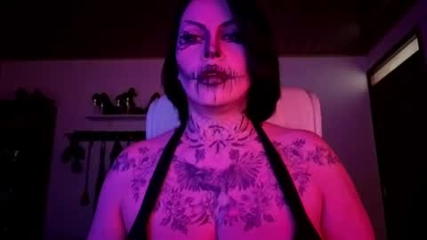 Snapshot of olivia_seex chatting on 10/02/25, 02:24 online show from 10/02/25, 02:24